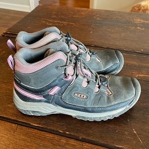 Girl’s Keen Targhee Mid WP Hiking Boots